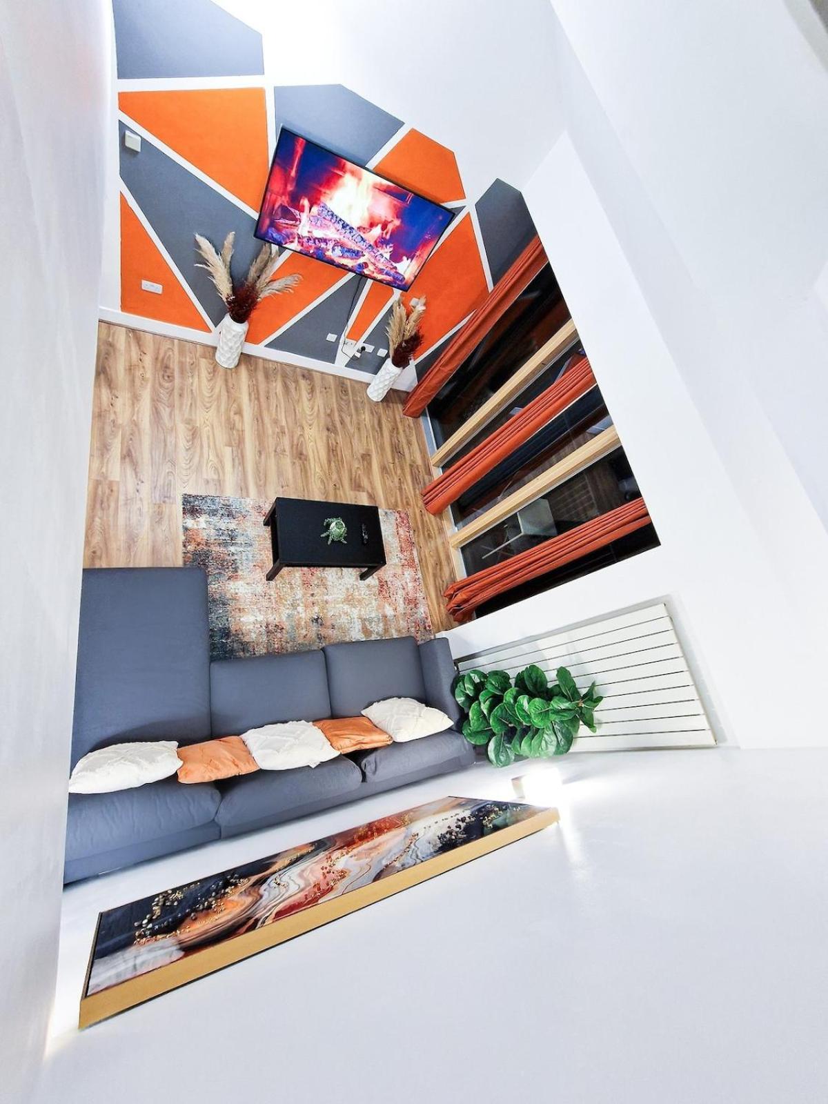 Luxury Waterfront Property With Free Parking Coventry Exterior foto