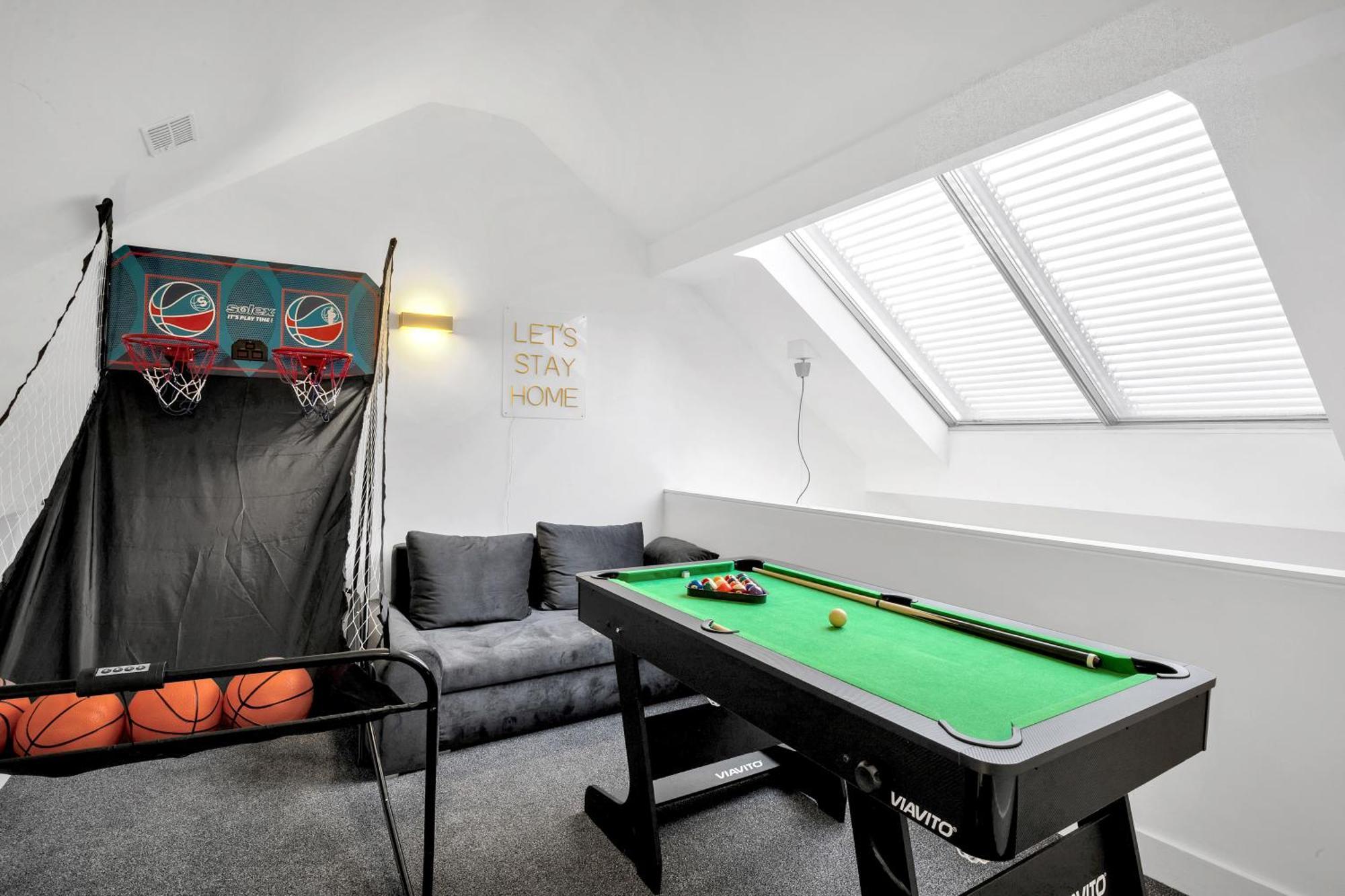 Luxury Waterfront Property With Free Parking Coventry Exterior foto