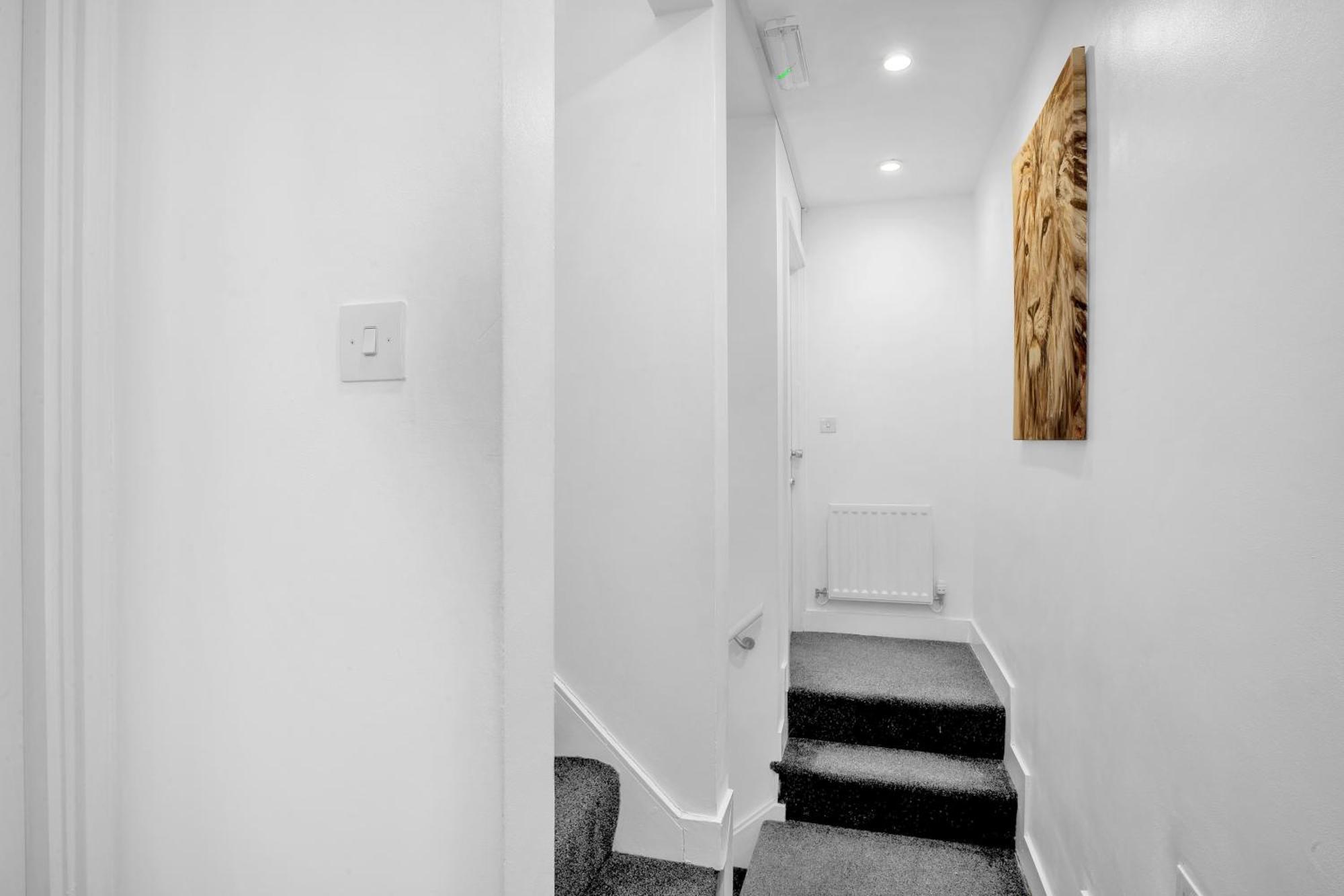 Luxury Waterfront Property With Free Parking Coventry Exterior foto